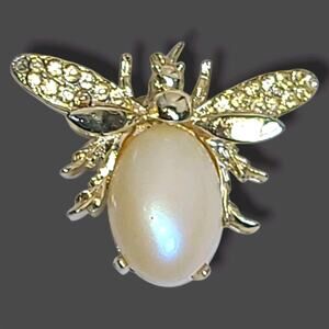 Vintage B.S.K. Gold Rhinestone & Faux Pearl Fly Bumble Bee Insect Brooch Pin‎